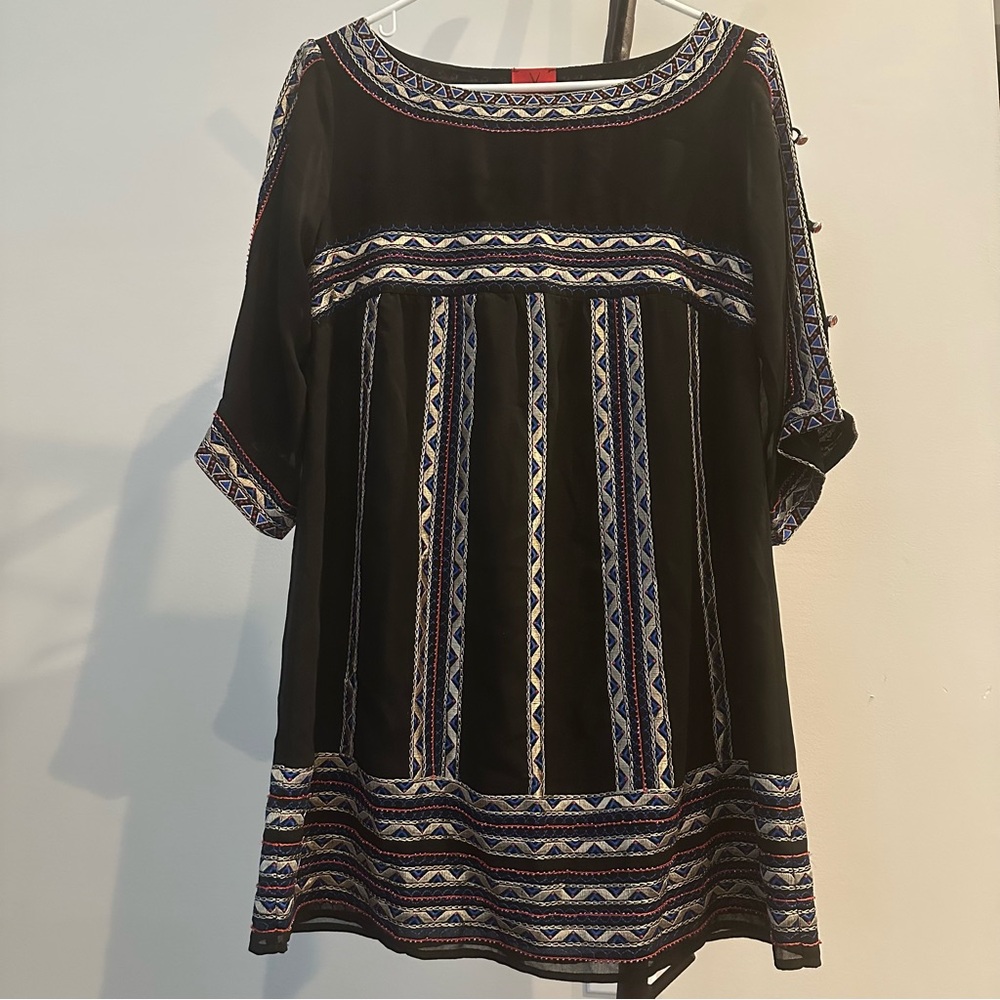 Embroidered black tunic